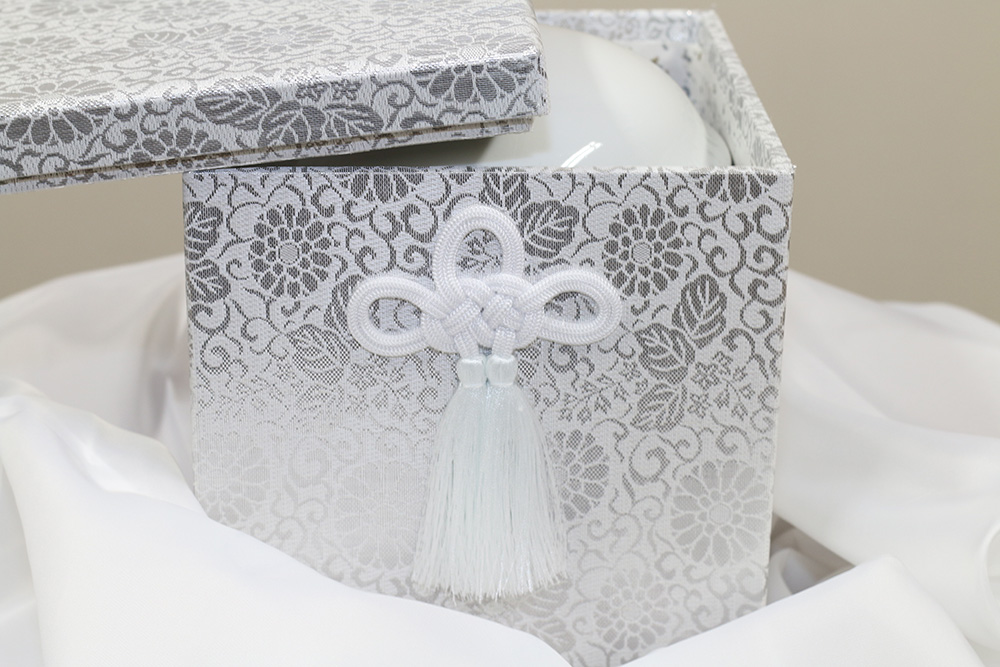 送骨される際は全国送料無料